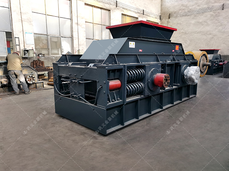 鵝卵石對輥破碎機介紹，為什么選擇金聯(lián)機械？